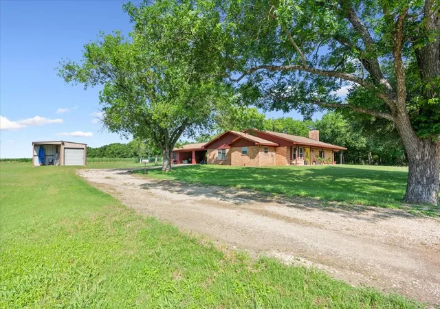 Homes for sale in Riesel, TX | 221 County Road 157, Riesel, TX 76682 | MLS# 20956499