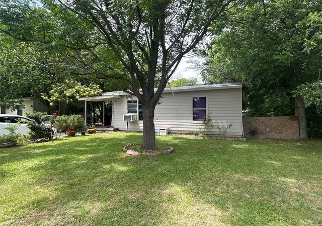 4th image of 133 E Wanda Dr, Garland, TX 75040 | MLS# 20952704