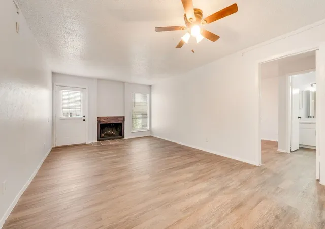 3rd image of 5514 Boca Raton Blvd, Fort Worth, TX 76112