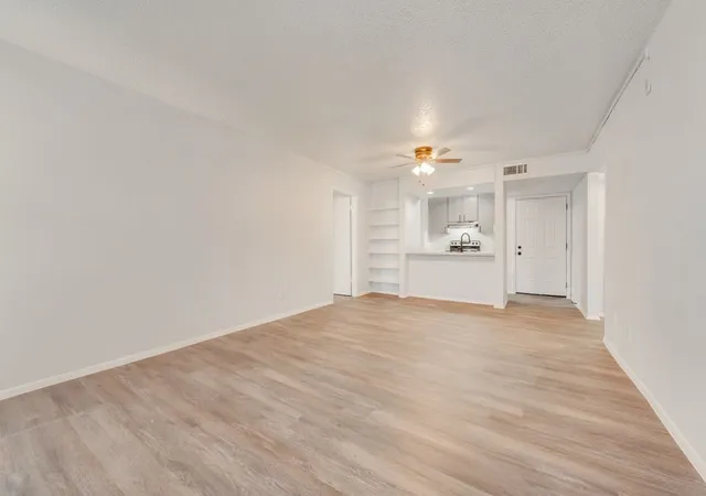 5th image of 5514 Boca Raton Blvd, Fort Worth, TX 76112
