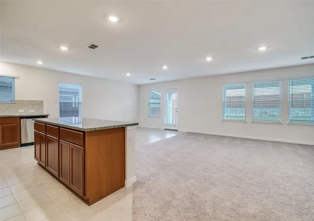 Photo 3 of Sale Pending at 4046 Bedford Dr, Crandall, TX 75114 | MLS# 20955331 | Listing updated on 2026-10-06