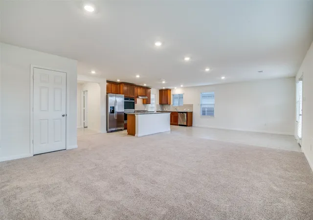 Photo 4 of Sale Pending at 4046 Bedford Dr, Crandall, TX 75114 | MLS# 20955331 | Listing updated on 2026-10-06