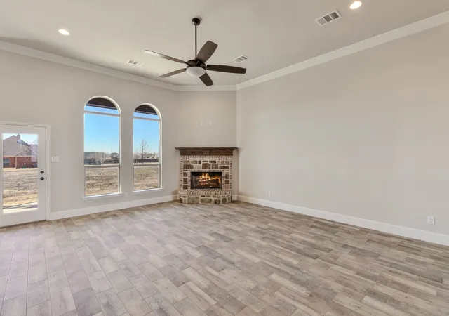 Photo 3 of Single family home for sale at 1022 Foolish Pleasure Dr, Terrell, TX 75160 | MLS# 20958277 | Listing updated on 2026-09-30
