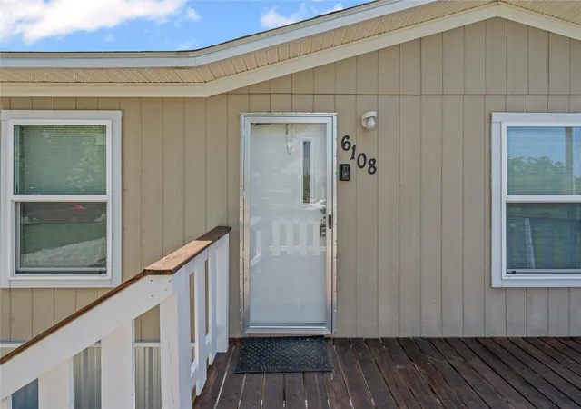 3rd image of 6108 Big Horn Dr, Granbury, TX 76048 | MLS# 20963454