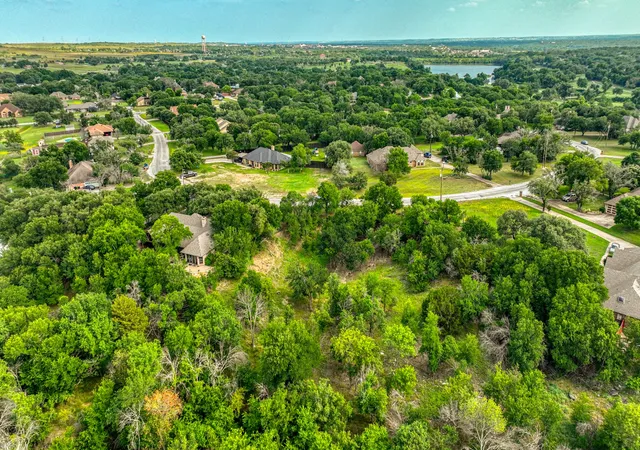11th image of 319 Fairway Dr, Willow Park, TX 76087 | MLS# 20957666