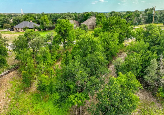 5th image of 319 Fairway Dr, Willow Park, TX 76087 | MLS# 20957666