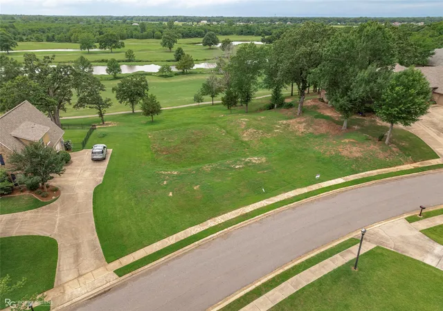Homes for sale in Haughton, LA | 46 Golf Club Dr, Haughton, LA 71037 | MLS# 20966563