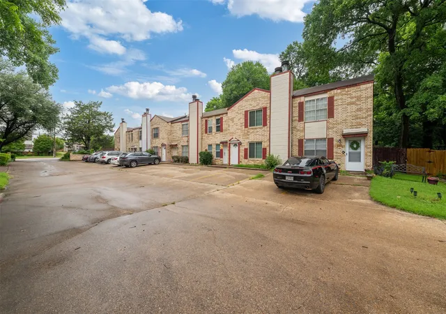 Homes for sale in Duncanville, TX | 123 Austin Stone Dr, Duncanville, TX 75137 | MLS# 20966316