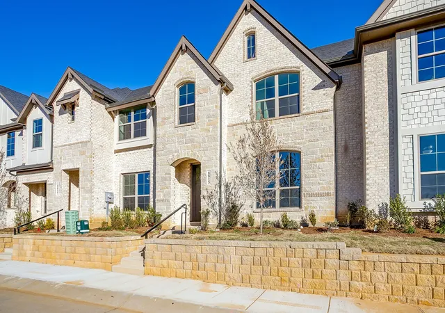1st image of 6815 Robert Reed Dr, Arlington, TX 76001 | MLS# 20968605