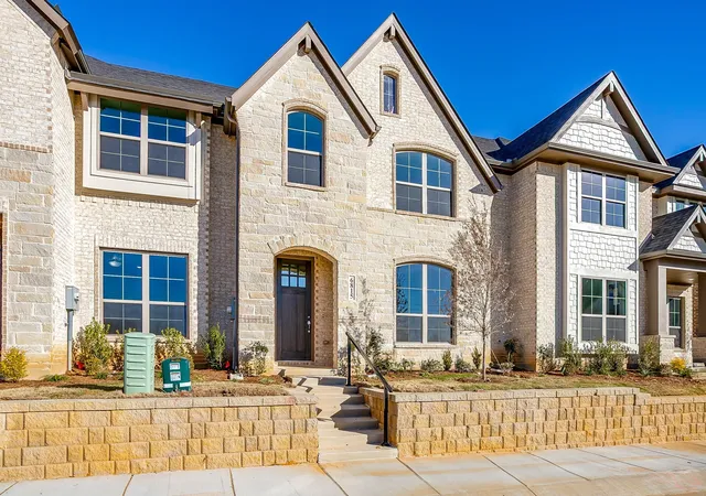 3rd image of 6815 Robert Reed Dr, Arlington, TX 76001 | MLS# 20968605