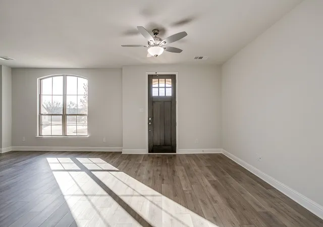 5th image of 6815 Robert Reed Dr, Arlington, TX 76001 | MLS# 20968605