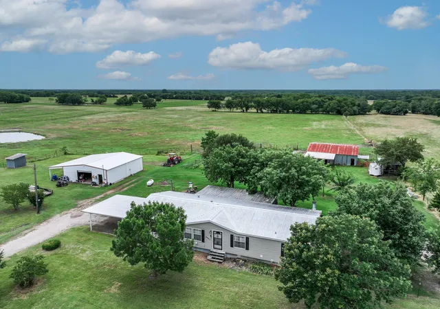 Homes for sale in Klondike, TX | 2287 Fm 3132, Klondike, TX 75448 | MLS# 20967654