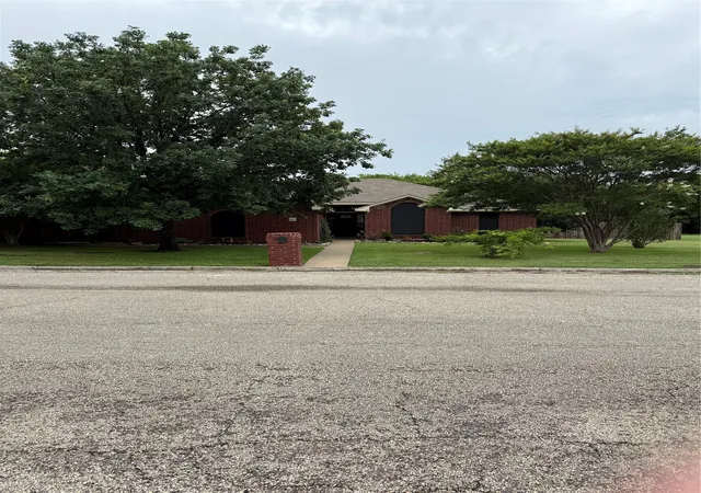 Homes for sale in Waco, TX | 907 Dogwood St, Waco, TX 76706 | MLS# 20967904