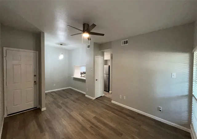 4th image of 3611 W Northgate Dr, Irving, TX 75062