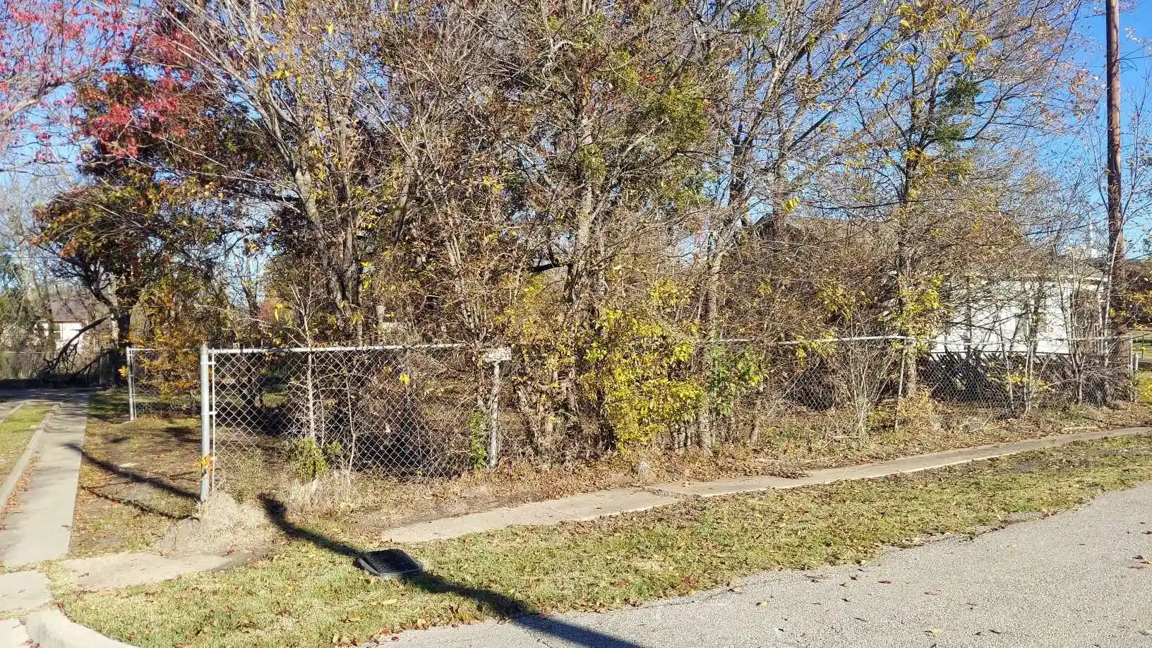 Photo 1 of Land for sale at 602 E 14th Ave, Corsicana, TX 75110 | MLS# 20972008 | Listing updated on 2026-06-23
