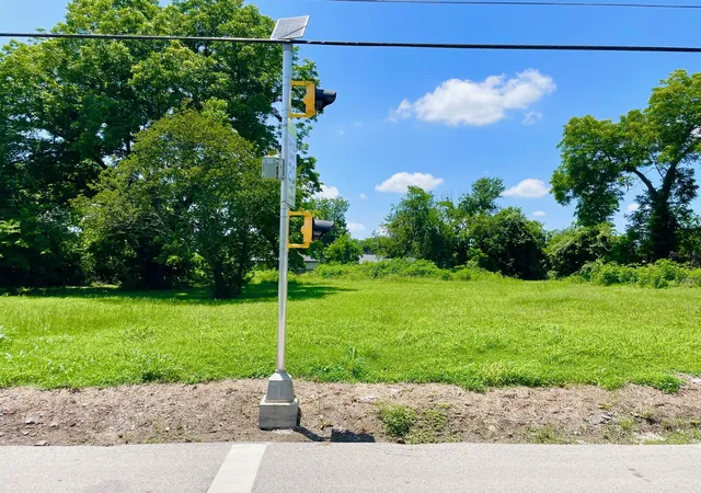 Photo 3 of Sale Pending at 806 S Medora St, Terrell, TX 75160 | MLS# 20973134 | Listing updated on 2026-10-07