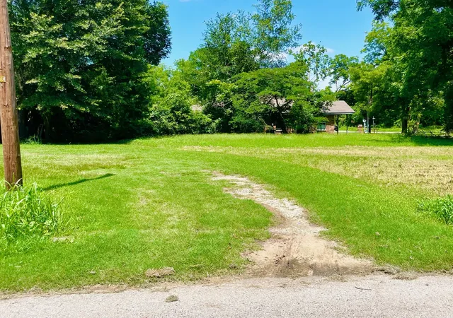Photo 3 of Land for sale at 0 Boone St, Terrell, TX 75160 | MLS# 20973190 | Listing updated on 2026-08-28