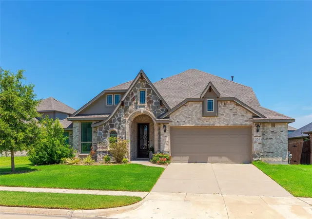 Homes for sale in Fate, TX | 324 Roscoe Dr, Fate, TX 75087 | MLS# 20970216