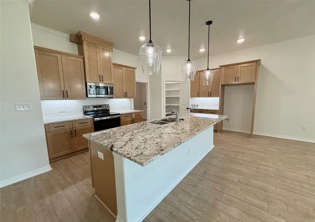 Photo 3 of Single family home for sale at 505 Magnolia Dr, Troy, TX 76579 | MLS# 20975303 | Listing updated on 2026-07-21
