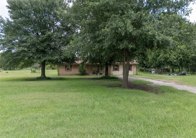 Homes for sale in Rice, TX | 2909 Se Mckinney St, Rice, TX 75155 | MLS# 20975320