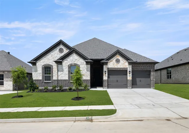 Photo 1 of Single family home for sale at 417 Wabash Dr, Waxahachie, TX 75167 | MLS# 20976868 | Listing updated on 2026-07-11