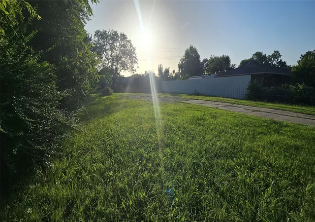 Photo 2 of Land for sale at 2511 Lora Ln, Balch Springs, TX 75180 | MLS# 20977677 | Listing updated on 2026-07-17