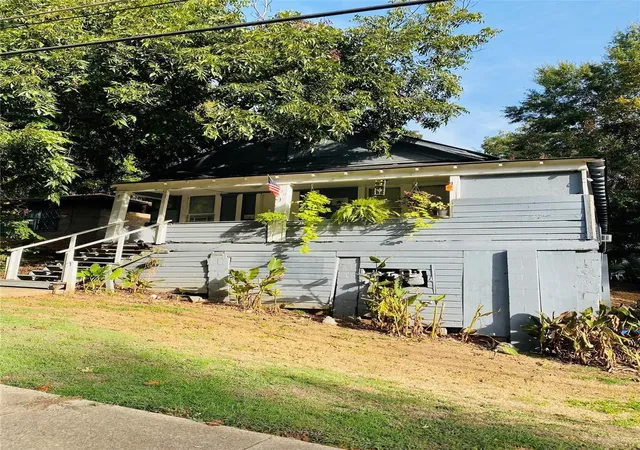 Photo 1 of Multi family home for sale at 1726 Murphy St, Shreveport, LA 71103 | MLS# 20978895 | Listing updated on 2026-08-31