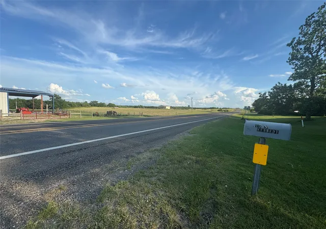 Homes for sale in Penelope, TX | 315 S Kennedy St, Penelope, TX 76676 | MLS# 20981915