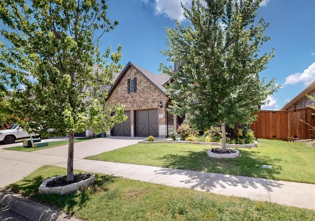 Photo 2 of Single family home for sale at 14837 Gentry Dr, Aledo, TX 76008 | MLS# 20981540 | Listing updated on 2026-08-31