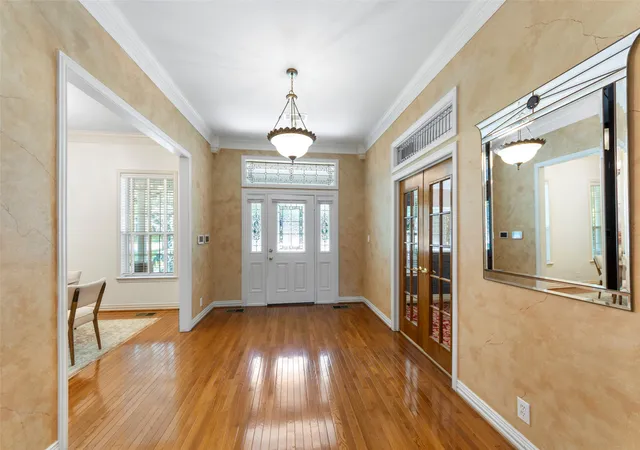 Photo 4 of Single family home for sale at 207 Baker Park Dr, Sherman, TX 75092 | MLS# 20973755 | Listing updated on 2026-07-14