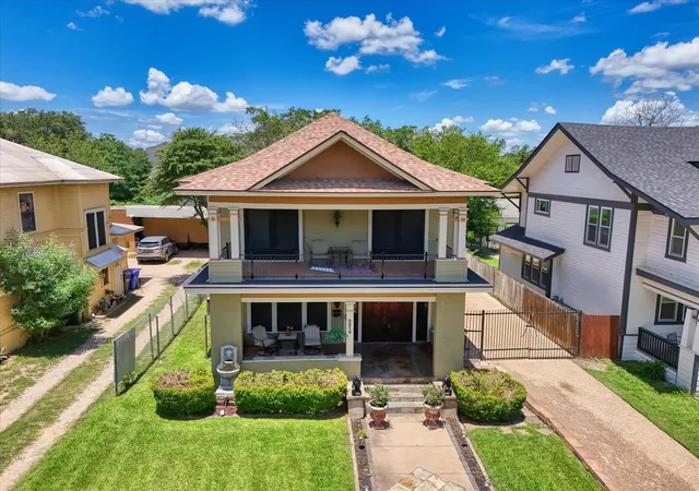 Photo 2 of Single family home for sale at 2215 Morrow Ave, Waco, TX 76707 | MLS# 20980538 | Listing updated on 2026-09-18
