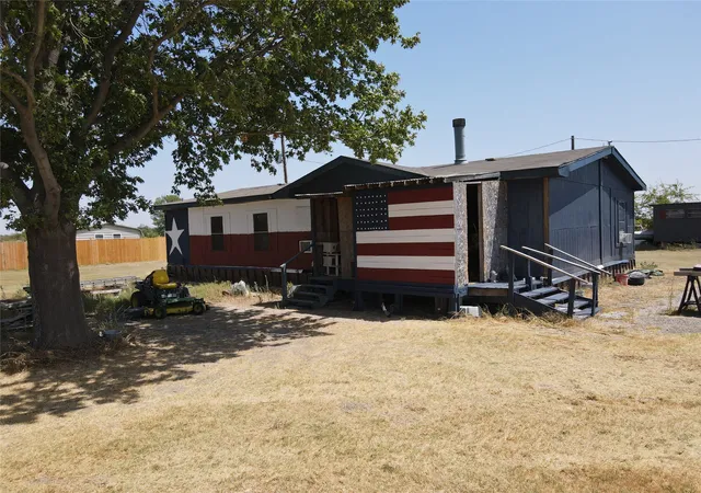 Photo 2 of Manufactured home for sale at 16531 Fm 455 E, Pilot Point, TX 76258 | MLS# 20986156 | Listing updated on 2026-08-21