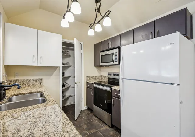Homes for sale in Plano, TX | 1700 Amelia Ct #116, Plano, TX 75075 | MLS# 20981644