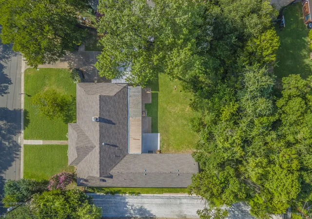 Homes for sale in Woodway, TX | 14007 Harbor Dr, Woodway, TX 76712 | MLS# 20906458