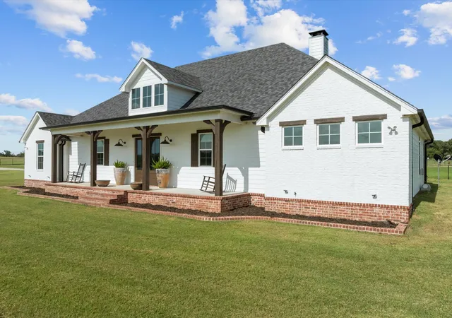 Homes for sale in Lindale, TX | 15152 County Road 426, Lindale, TX 75771 | MLS# 20986744