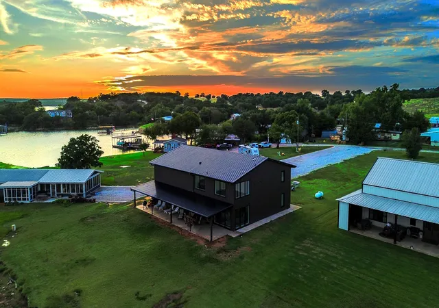 Photo 2 of Single family home for sale at 15 Pr 3004, Possum Kingdom Lake, TX 76450 | MLS# 20975245 | Listing updated on 2026-07-22