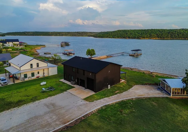Photo 4 of Single family home for sale at 15 Pr 3004, Possum Kingdom Lake, TX 76450 | MLS# 20975245 | Listing updated on 2026-07-22