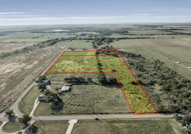 Photo 1 of Land for sale at Lot A Holder Rd, Waxahachie, TX 75165 | MLS# 20987890 | Listing updated on 2026-07-23