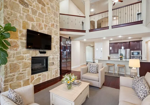 2nd image of 7211 Beranger Dr, Irving, TX 75063 | MLS# 20988721