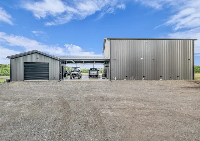 Homes for sale in Chilton, TX | 350 County Road 494 S, Chilton, TX 76632 | MLS# 20986394