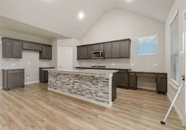 Homes for sale in Red Oak, TX | 652 Congressional Ave, Red Oak, TX 75154 | MLS# 20989485
