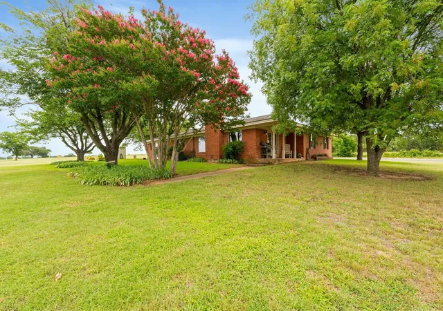 Homes for sale in Stephenville, TX | 1802 County Road 428, Stephenville, TX 76401 | MLS# 20990121