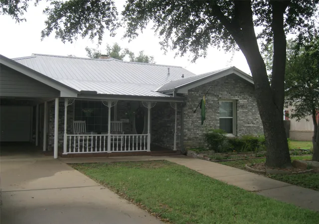 Homes for sale in Breckenridge, TX | 1302 W Wheeler St, Breckenridge, TX 76424 | MLS# 20985977