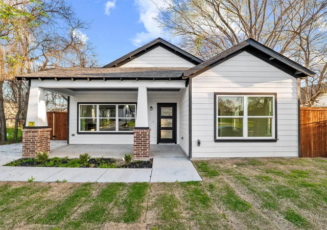 Photo 1 of Single family home for sale at 1315 Bessie St, Fort Worth, TX 76104 | MLS# 20986993 | Listing updated on 2026-08-27