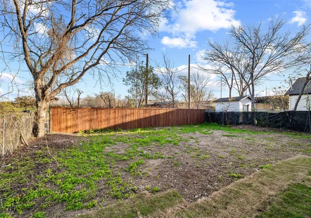 Photo 31 of Single family home for sale at 1315 Bessie St, Fort Worth, TX 76104 | MLS# 20986993 | Listing updated on 2026-10-02