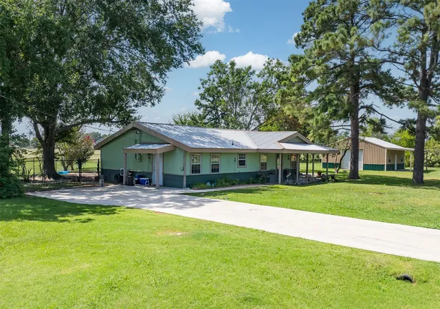 2nd image of 113 Lbj Ranch Rd, Trinidad, TX 75163 | MLS# 20991700