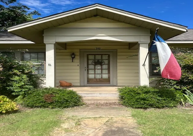 Photo 3 of Single family home for sale at 248 S Jacobs St, Albany, TX 76430 | MLS# 20993988 | Listing updated on 2026-08-28
