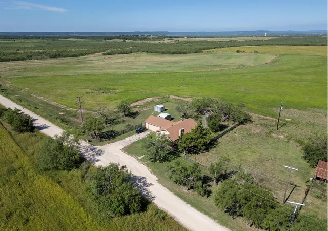 Photo 4 of House for sale at 11775 Cr 242, Clyde, TX 79510 | MLS# 20996514 | Listing updated on 2026-08-29