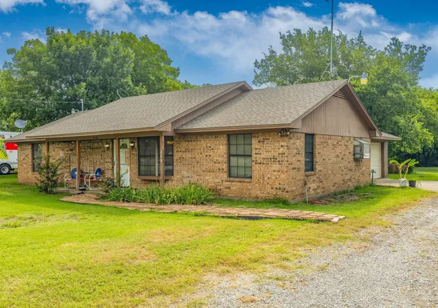 Homes for sale in Bailey, TX | 206 N Main St, Bailey, TX 75413 | MLS# 20998041