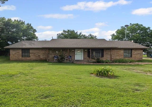 Homes for sale in Bailey, TX | 206 N Main St, Bailey, TX 75413 | MLS# 20998041